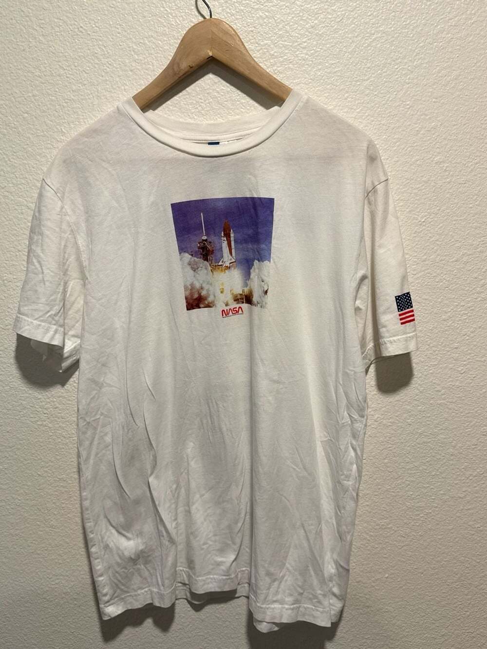 Nasa - Space Shuttle Discovery - White Shirt - XS - Divided